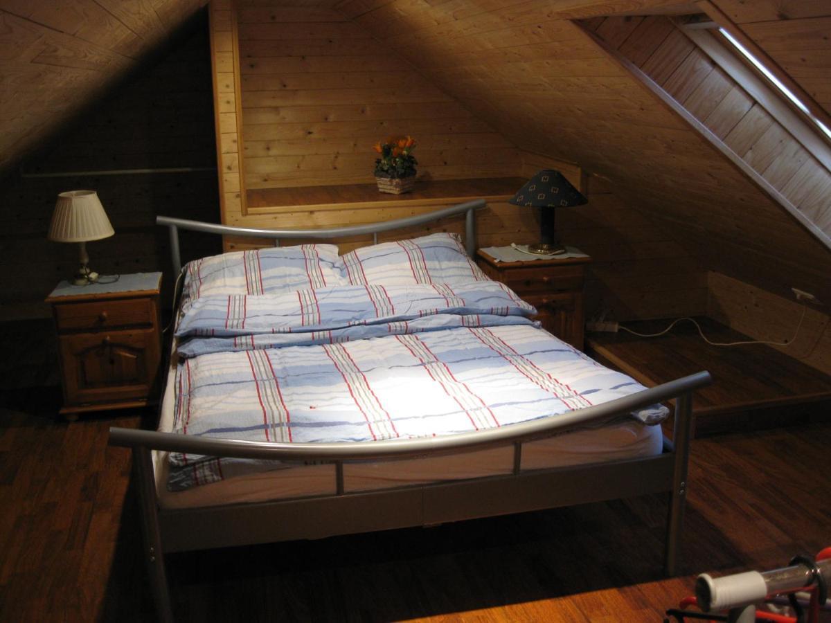 Ferienwohnung Aurich Sandhorst Eg Mit Terrasse Und Kleinem Garten Eksteriør billede