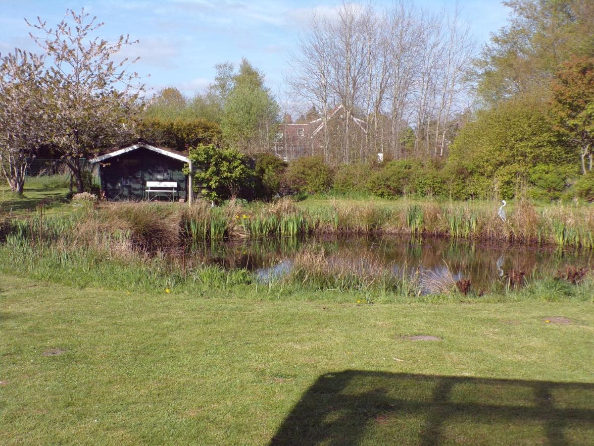 Ferienwohnung Aurich Sandhorst Eg Mit Terrasse Und Kleinem Garten Eksteriør billede